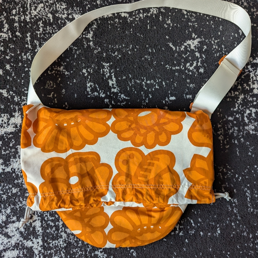 Uniqlo Marimekko pattern - Kimalainen Tote Bag